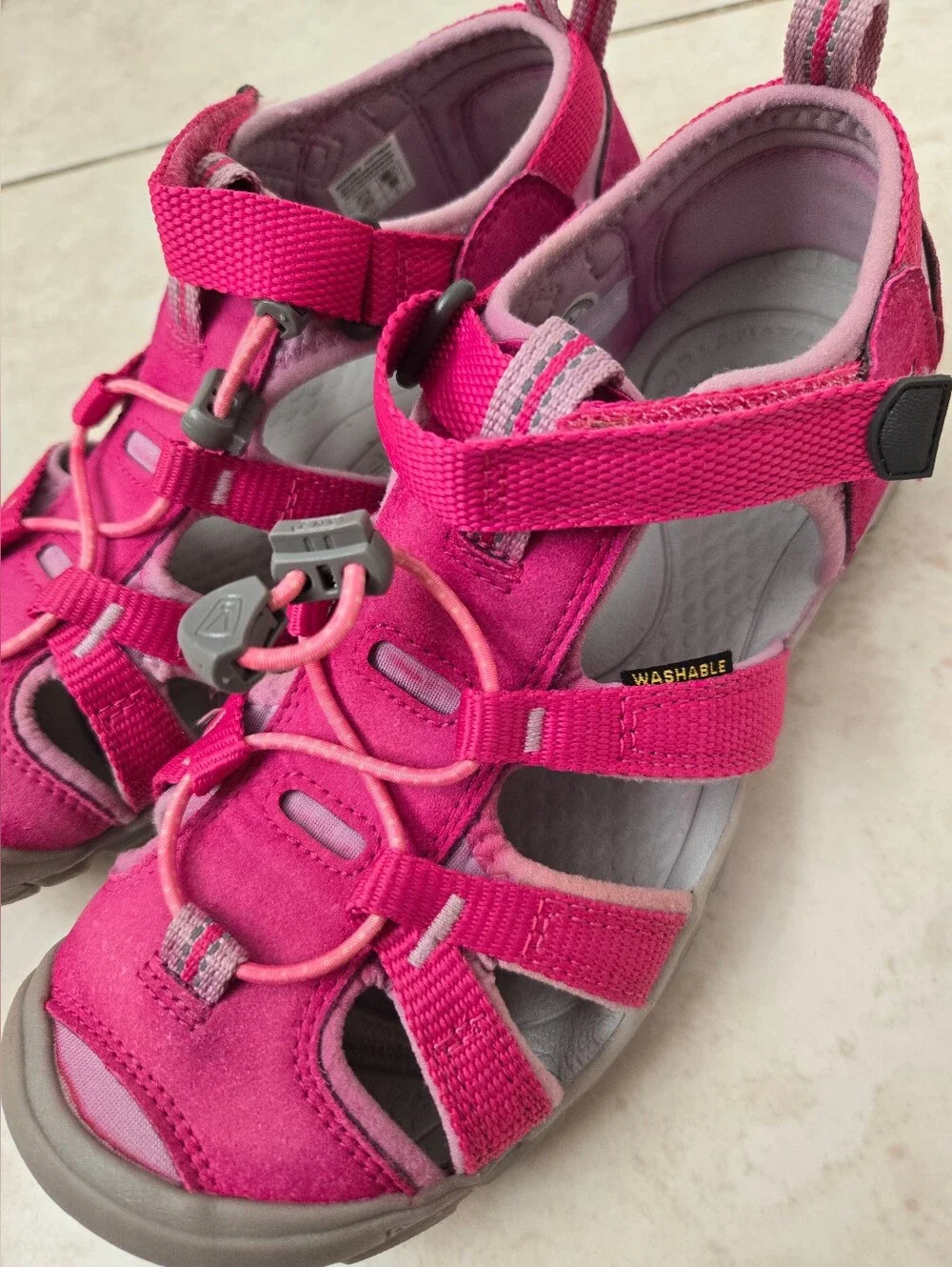 KEEN Kids' Seacamp II CNX Pink sandals Size 4 Big Kids